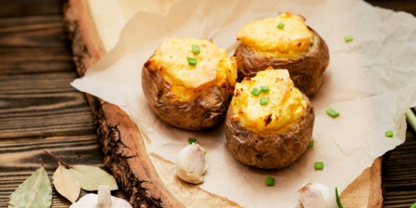
            13 лучших способов приготовить картошку в духовке        