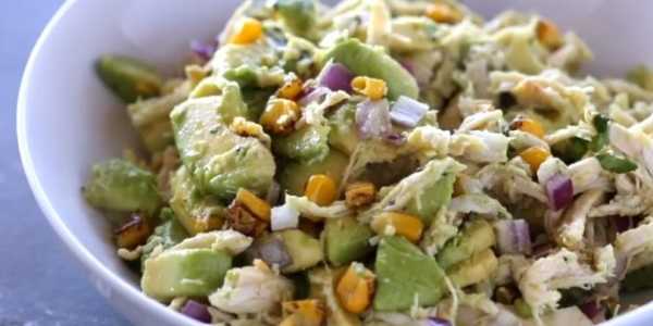 
            12 ярких салатов с авокадо для тех, кто любит вкусно поесть        