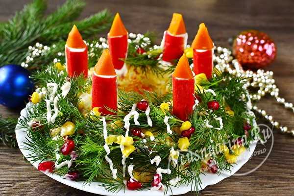 
			Салат «Рождественский венок со свечами» — красивый праздничный салатик		