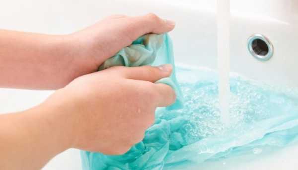 Как избавиться от застарелого запаха пота на одежде в домашних условиях