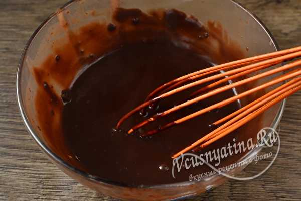 Самый шоколадный постный пирог с глазурью