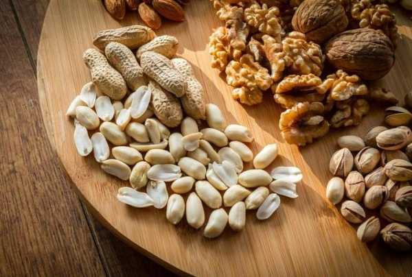 Полезные свойства, плюсы и минусы использования орехов в рационе от диетологов