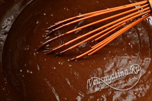 Самый шоколадный постный пирог с глазурью