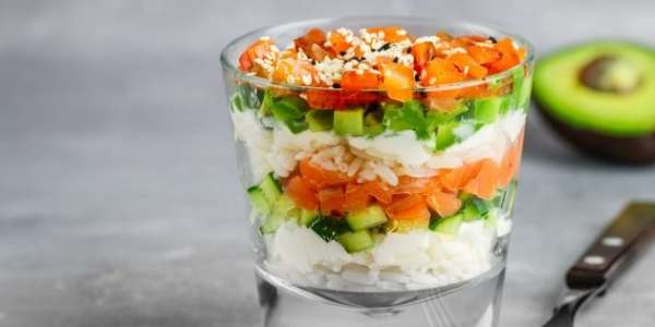 15 ярких салатов с авокадо для тех, кто любит вкусно поесть